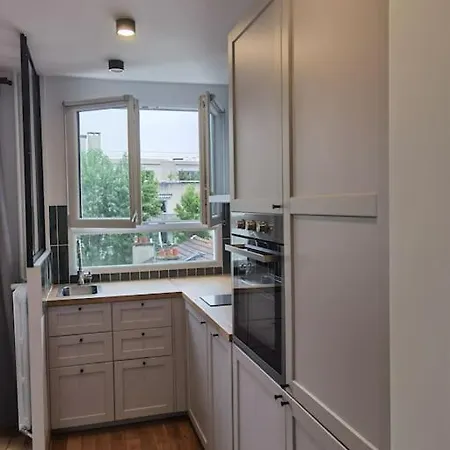 Cosy Studio Calme Proche De Paris Apartamento Courbevoie